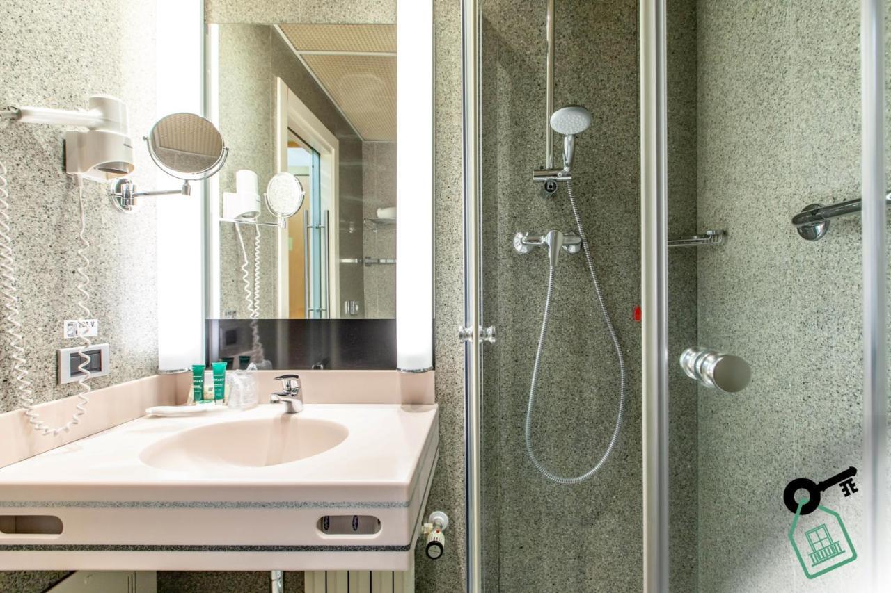 Hotel Rooms Milano * Mailand